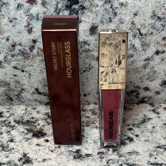 Hourglass Other - Hourglass Crush Velvet Story Lip Cream
